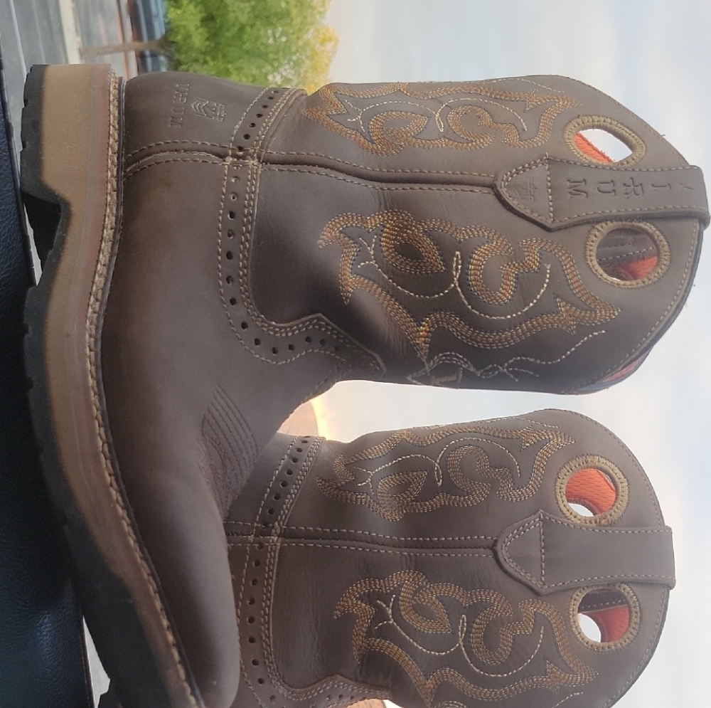 Virum Brown Cowboy Boots with Decorative Stitching